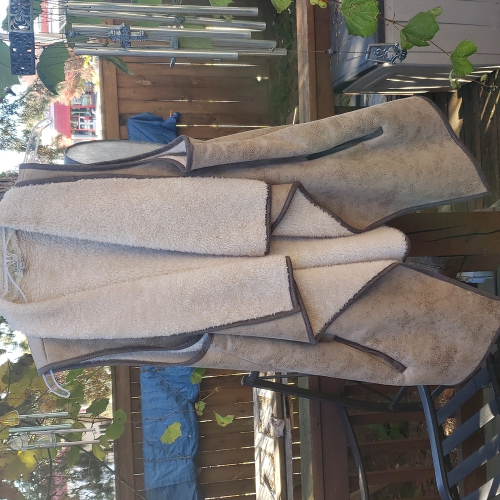 Sherpa vest